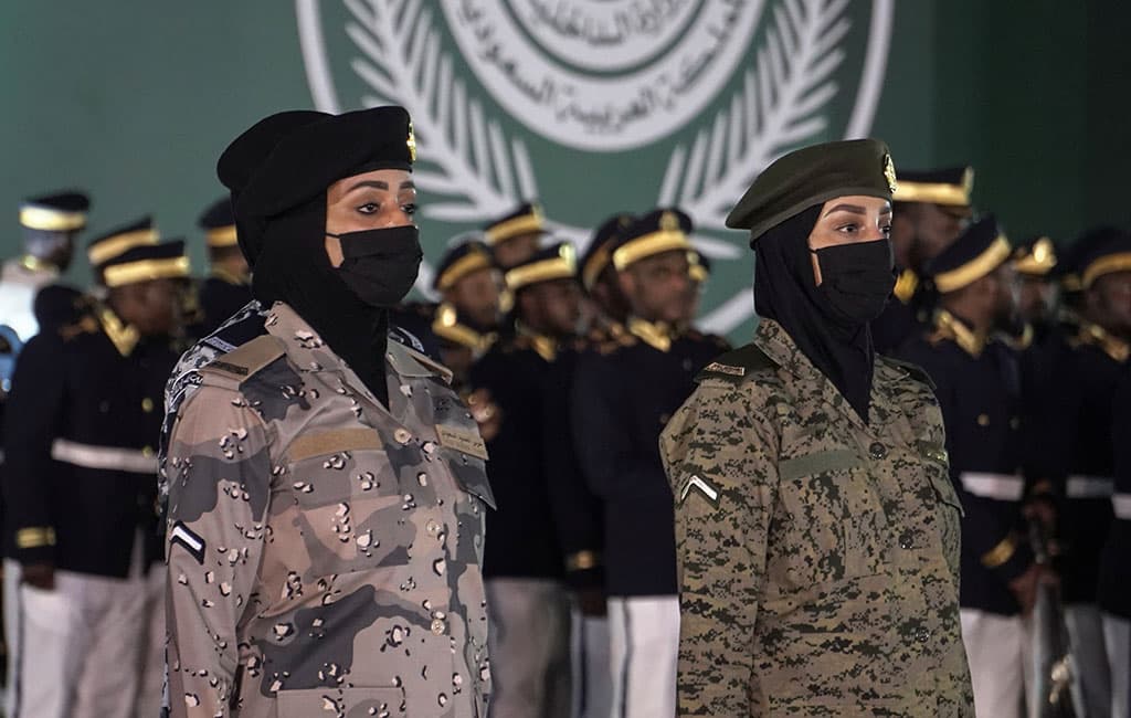 Saudiya Arabistonida ayollar birinchi marta harbiy paradda ishtirok etdi