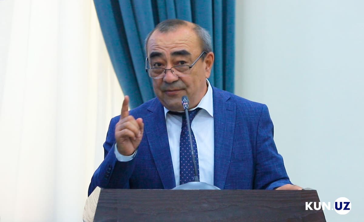 «Qonunlarni qat'iylashtirishga o‘zbek deputatlar qarshi chiqishdi» - Jurnalist o‘zbek tili maqomini mustahkamlashdagi muammolar haqida