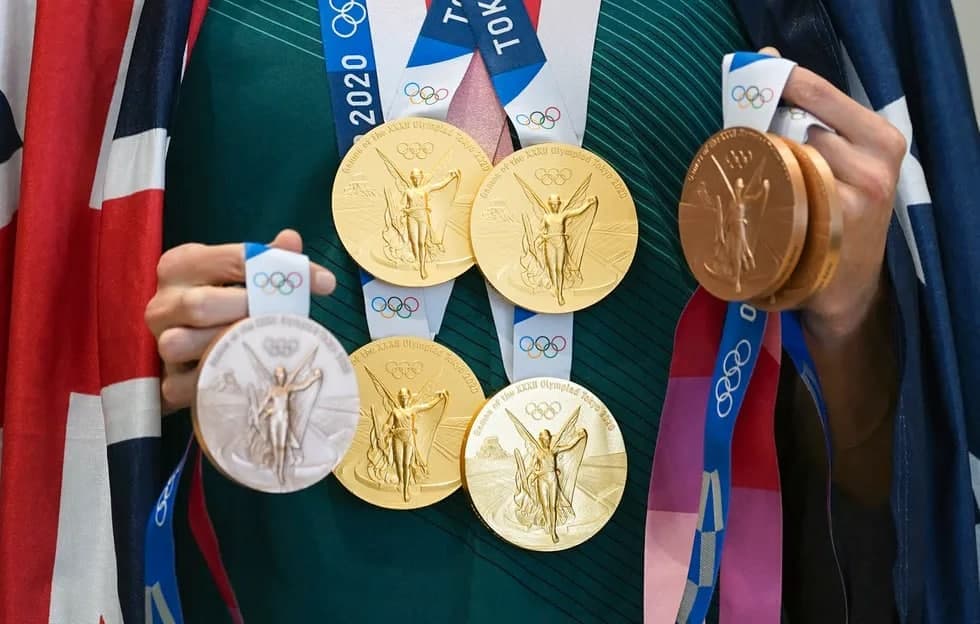 Amerikada 37 ming, O‘zbekistonda 200 ming, Dog‘istonda 1 million: olimpiada chempionlari dunyo bo‘ylab qanday taqdirlandi?