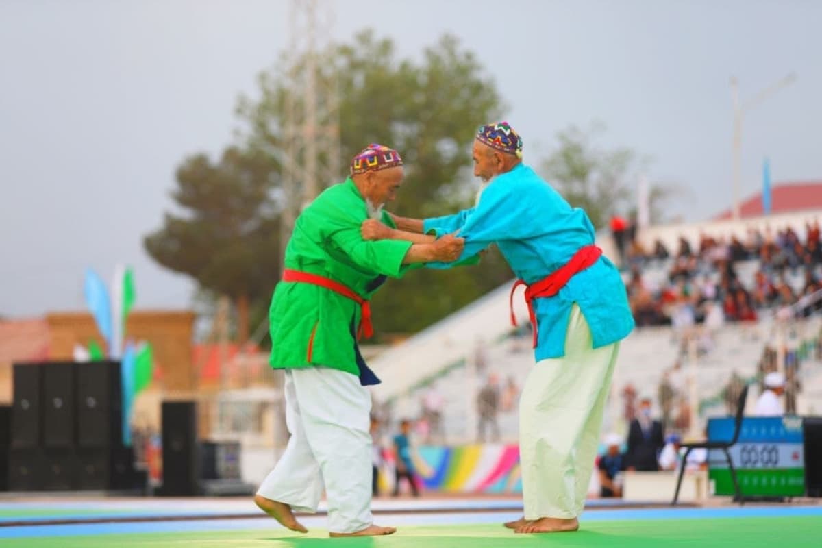Termizda Al Hakim at-Termiziy xotirasiga bag‘ishlangan xalqaro kurash turniri boshlandi