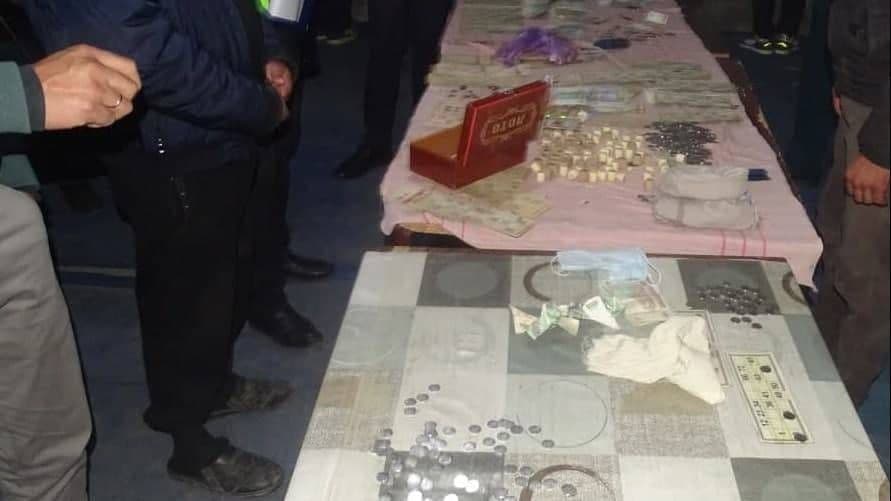 Samarqandda qimorxona tashkil etgan shaxsga jinoiy ish qo‘zg‘atildi