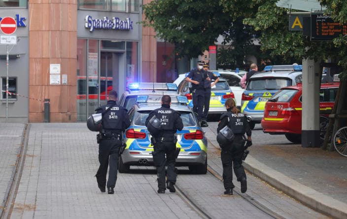 Germaniyada pichoq bilan qurollangan shaxsning hujumi oqibatida bir necha kishi halok bo‘ldi