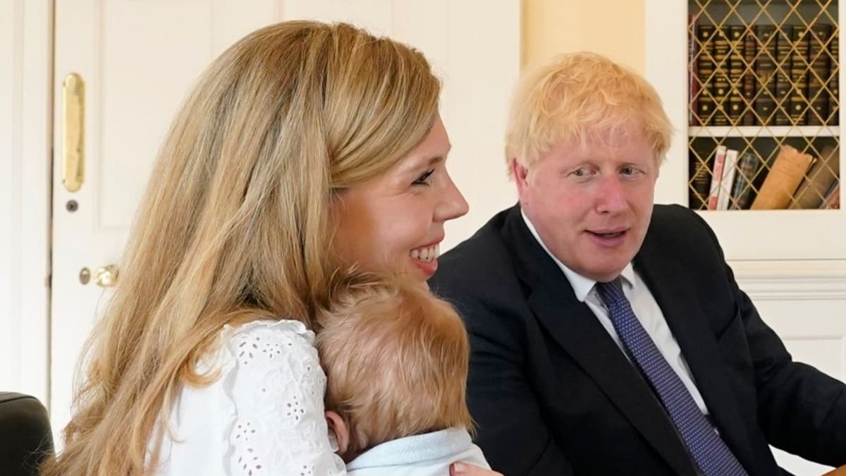 Britaniya bosh vaziri ilk bor 6 farzandi borligini tasdiqladi