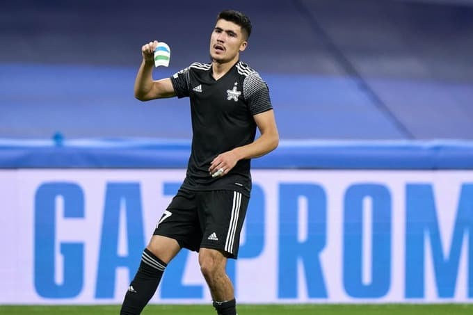 «Santyago Bernabeu»da porlagan Yaxshiboyev. «Barsa» muxlisining Chinozdagi stansiyadan «Real» darvozasigacha yo‘li