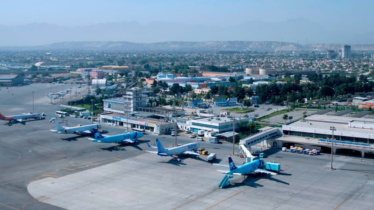 Toliblar Turkiyaga Kobul aeroportini boshqarishni taklif qildi