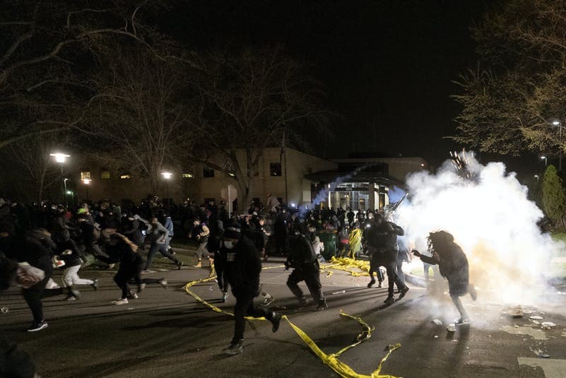 AQShda yana bir afroamerikalik o‘limidan so‘ng namoyishlar boshlandi
