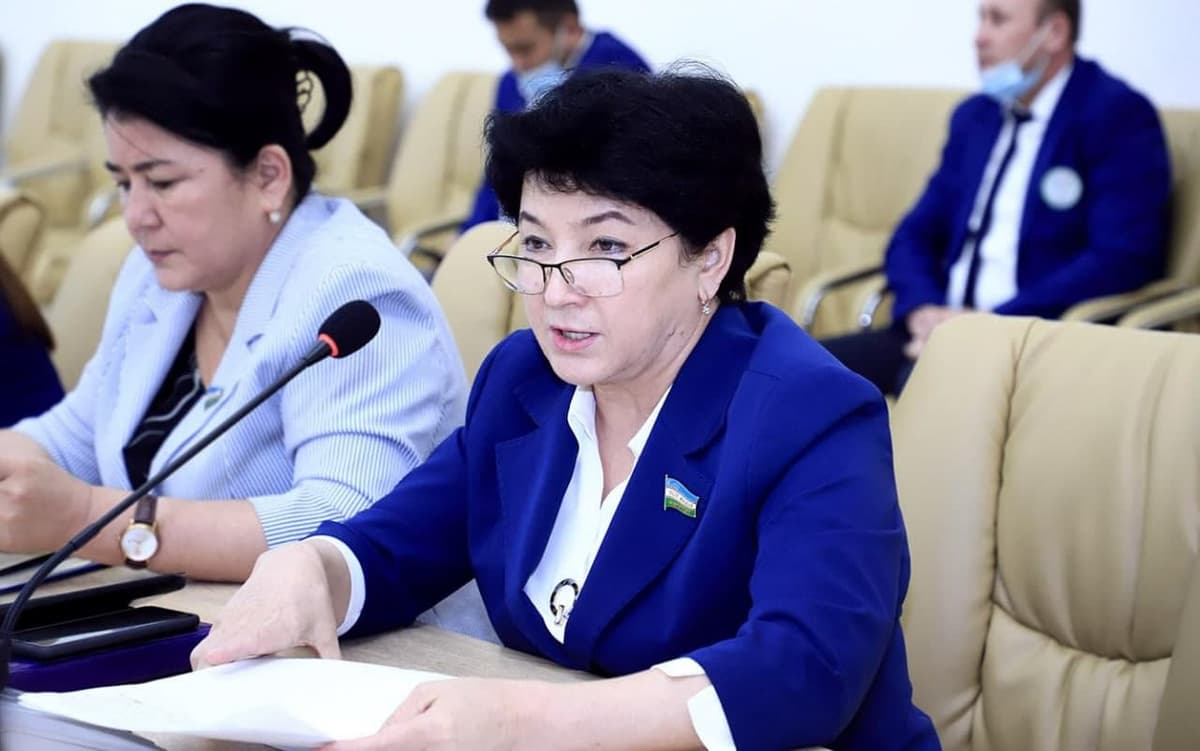 «Ayol kishiga nisbatan aybsizlik prezumpsiyasi buzilgan» - deputat Toshkent tumanida maktab direktori ustidan ochilgan jinoyat ishi haqida