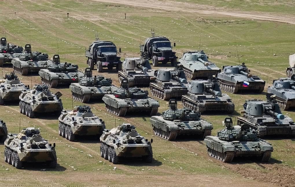 Rossiya tanklari Tojikiston-Afg‘oniston chegarasidagi poligonga yetib keldi
