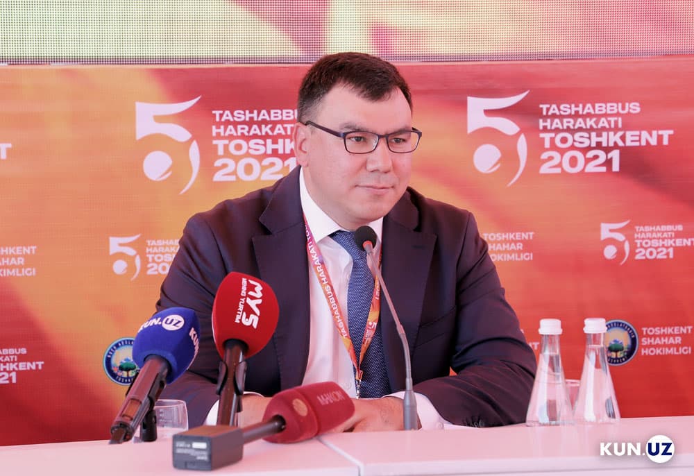 Aziz Abduhakimov lavozimlarining ish sifatiga ta'siri va oylik ololmayotgan Shaxmat federatsiyasi xodimlari haqida
