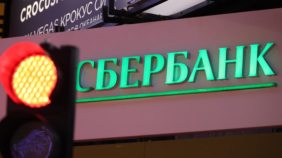 Sberbank va Rossiyaning yana ikkita banki SWIFT’dan uzildi