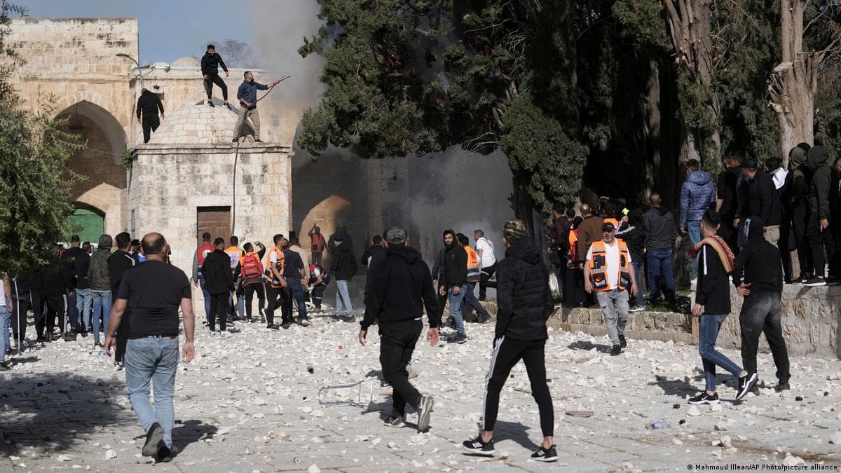 Al Aqso masjidi yaqinida sodir bo‘lgan to‘qnashuvlarda 40dan ortiq inson jarohatlandi