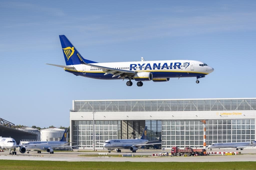 Polshaga qochgan aviadispetcher Minskka majburan qo‘ndirilgan Ryanair reysi bo‘yicha ko‘rsatma berdi