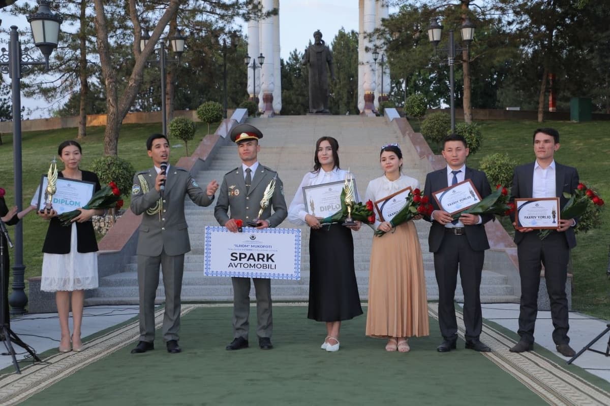 Prezident sovg‘asi – “Spark” avtomobili o‘z egasiga topshirildi