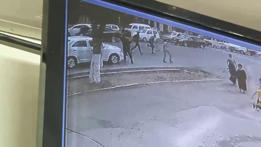 Urganchda haydovchi pichoqlab o‘ldirildi. 8 kishiga ehtiyot chorasi qo‘llangan