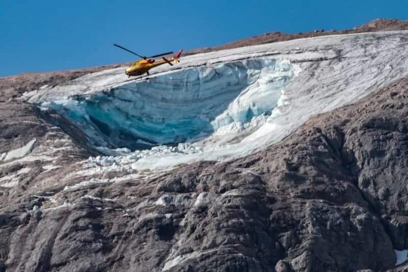 Italiyada muzlik ko‘chishi oqibatida olti alpinist halok bo‘ldi, yana 19 kishi qidirilmoqda