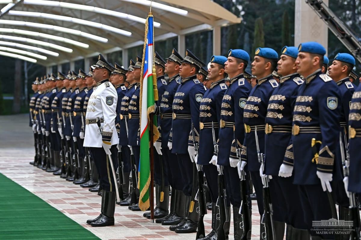 Faxriy qorovul qo‘shinlarining formasi avvalroq yangilangani ma’lum bo‘ldi