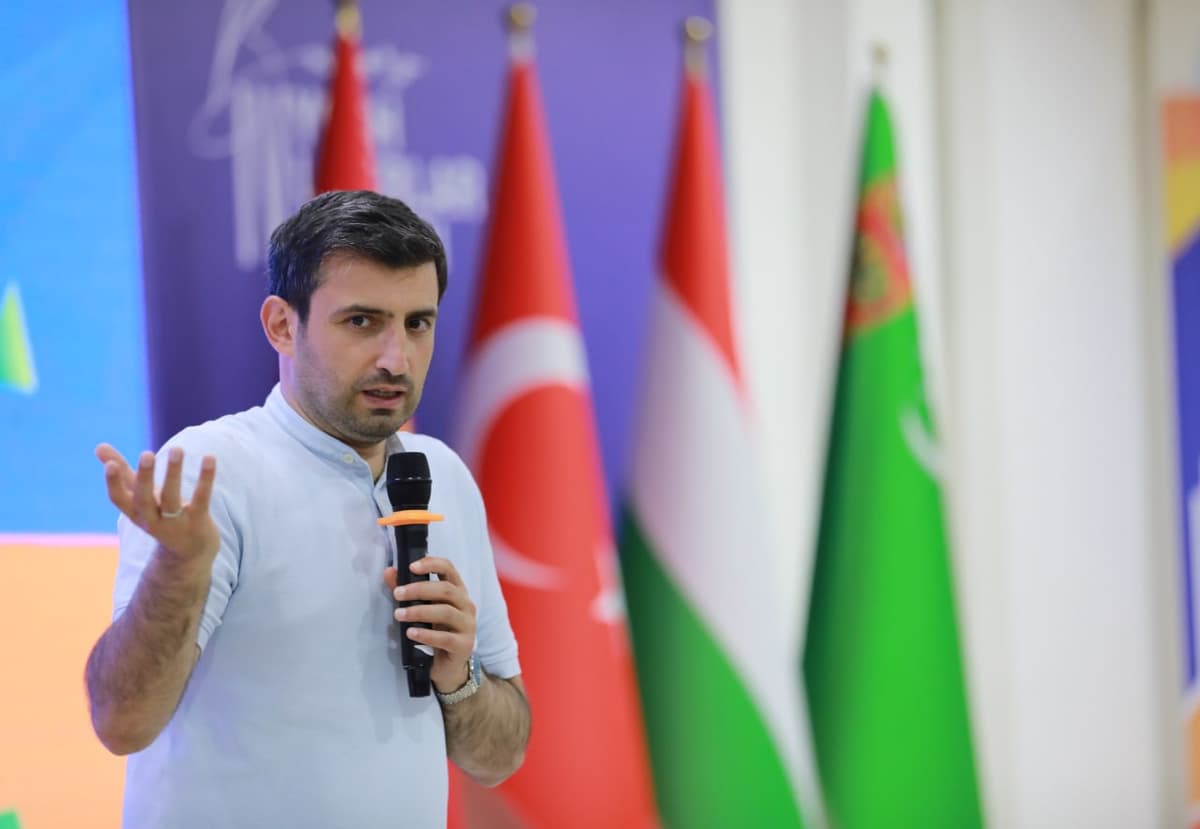 Bayraktar dronlari muallifi oilasi bilan O‘zbekistonga keldi