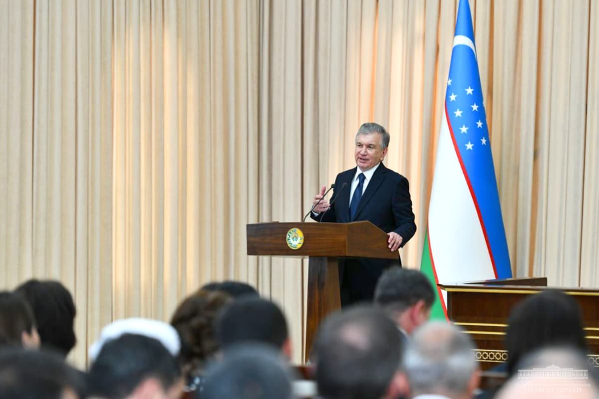 “Muruvvat uyini ko‘rgan ayrim hokimlar hushidan ketgandi” - Shavkat Mirziyoyev faoliyatidagi murakkab davrni esga oldi