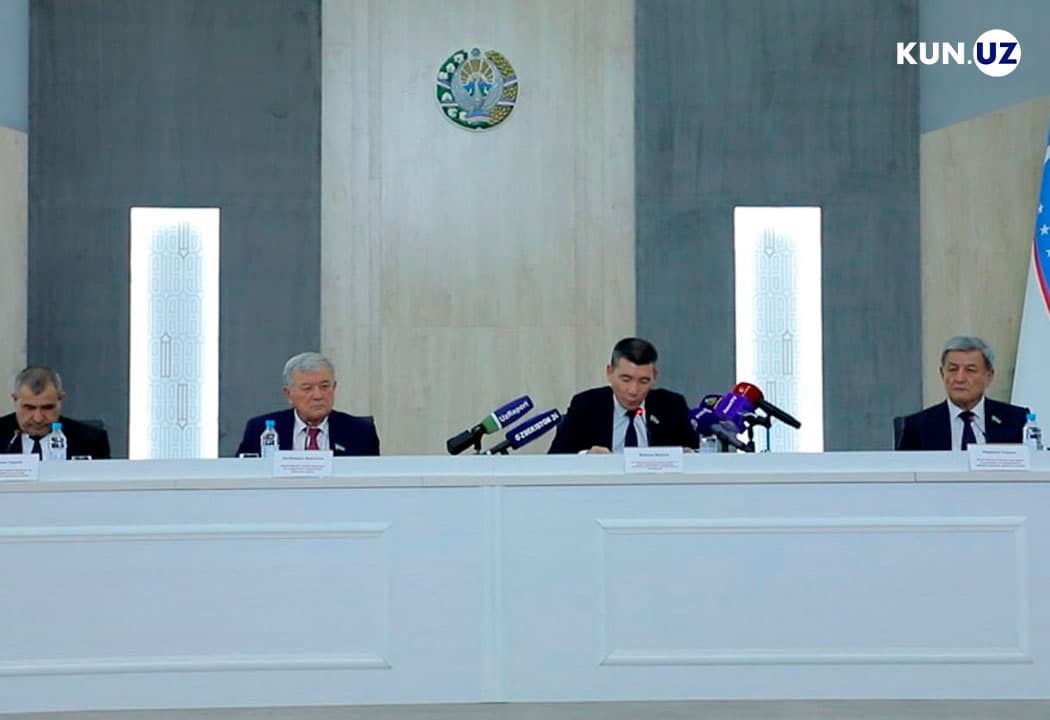 “Davlat tili to‘g‘risida”gi qonun qayerda? - Senatorlar o‘zlari 5 oy oldin ma'qullagan qonunni eslolmayapti
