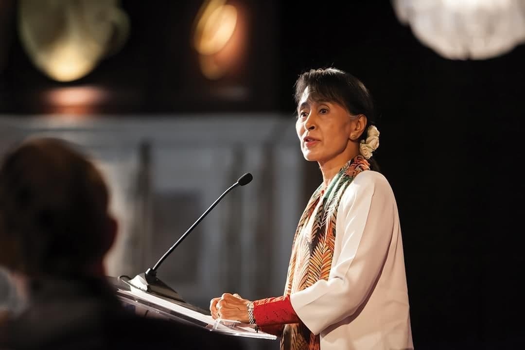 Myanma sobiq rahbari Aun San Su Chji to‘rt yilga qamaldi