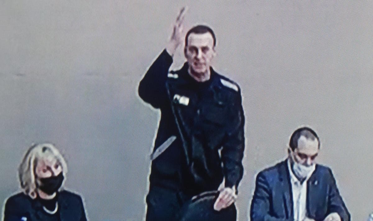 «Putindan ham, FSBdan ham qo‘rqmayman» - Navalniy yana sud qilinmoqda