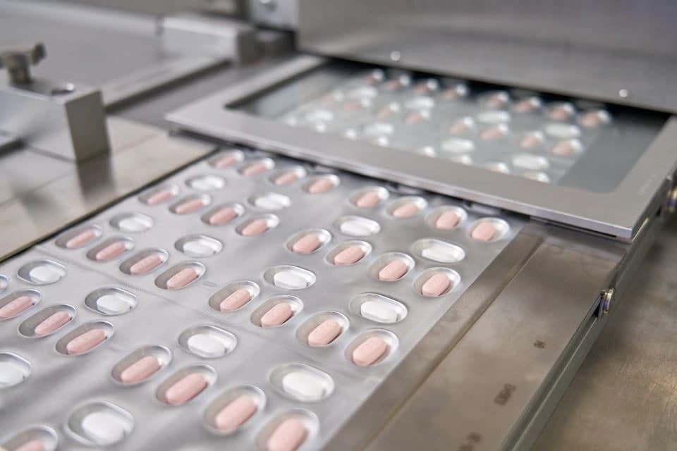 AQSh Pfizer kompaniyasidan koronavirusga qarshi 5,2 mlrd dollarlik hab dori sotib oladi
