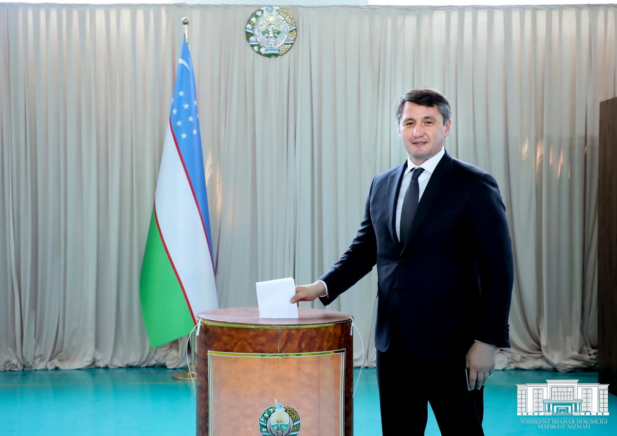 Foto: Prezident saylovida ovoz bergan hokimlar