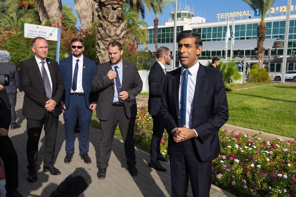 Rishi Sunak Isroilga keldi