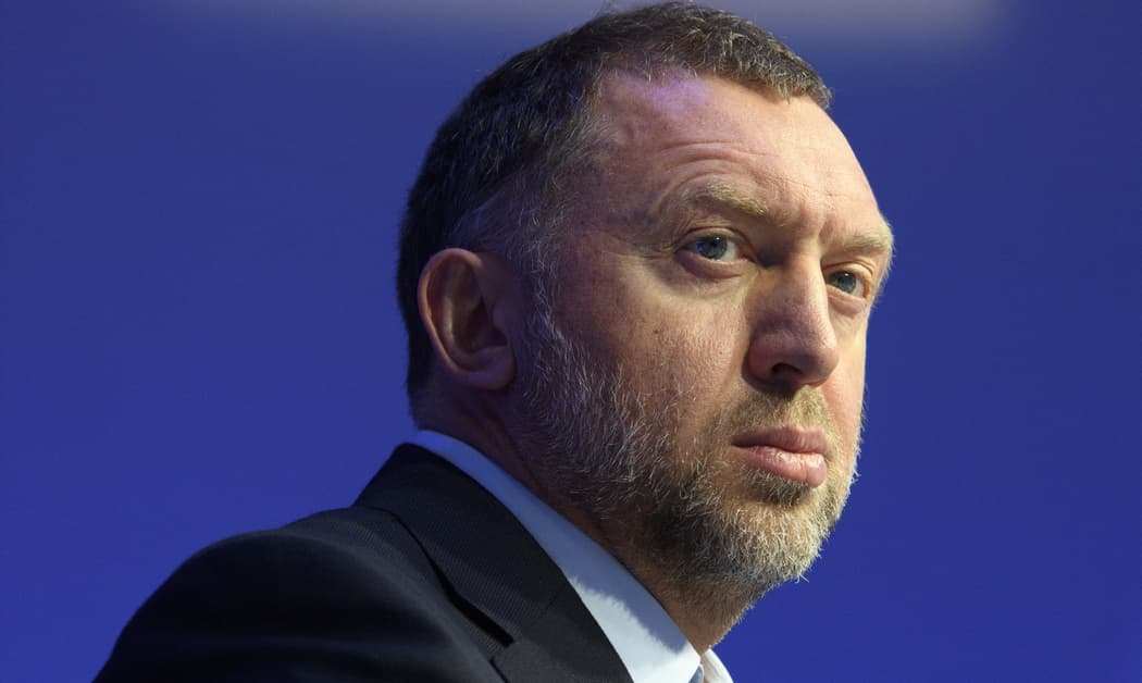 FTB sobiq agenti sudda Oleg Deripaska uchun ishlaganini tan oldi