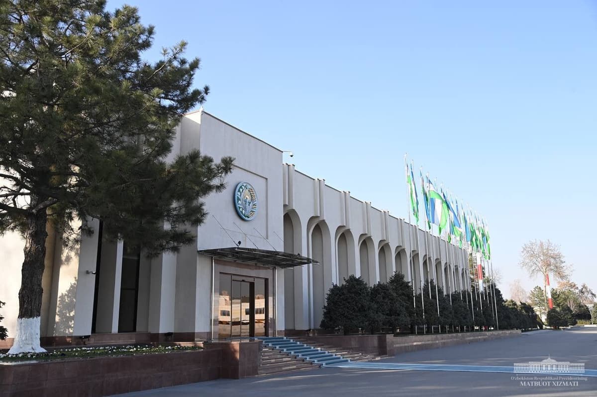 Shavkat Mirziyoyev Ozarboyjonga jo‘nab ketdi