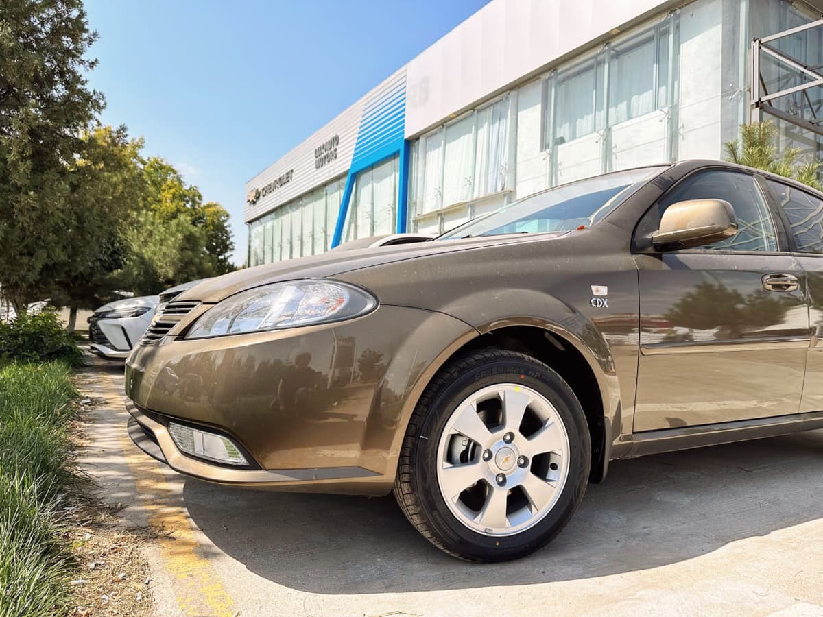 UzAuto Motors yil oxirigacha kontraktatsiya ochilmasligi haqidagi xabarlarni izohladi