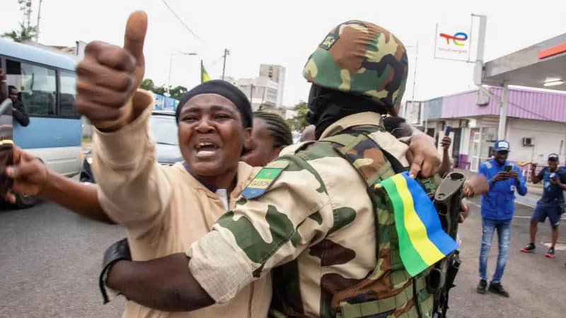 Afrikada to‘rt yil ichida sakkizinchi davlat to‘ntarishi. Nega bu tez-tez ro‘y beradi?