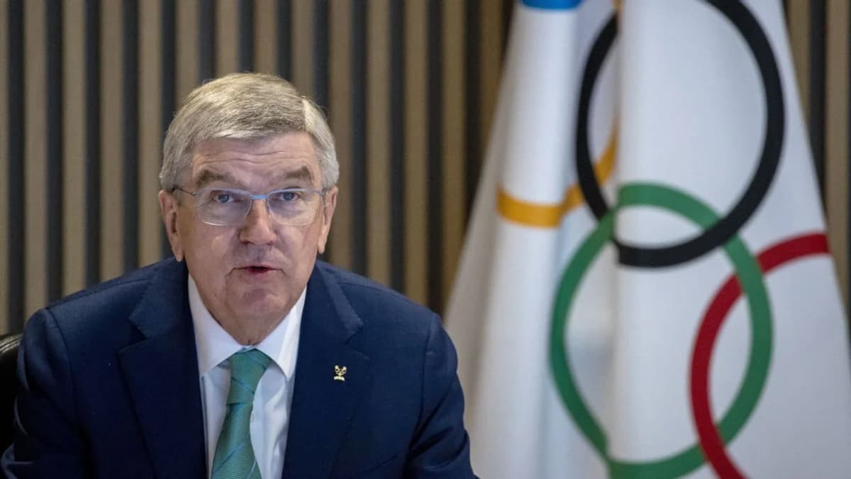 Tomas Bax hukumatlarni XOQ qarorlariga aralashmaslikka chaqirdi