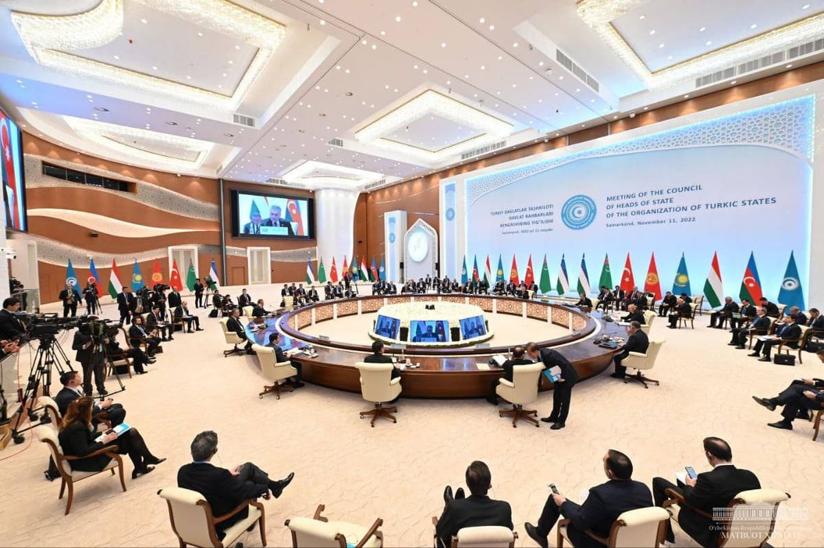 Samarqandda Turkiy tashkilotga a’zo mamlakatlar rahbarlari yig‘ilishi bo‘lib o‘tdi