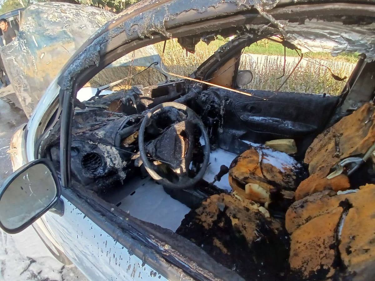 Andijonda Matiz yonib ketdi