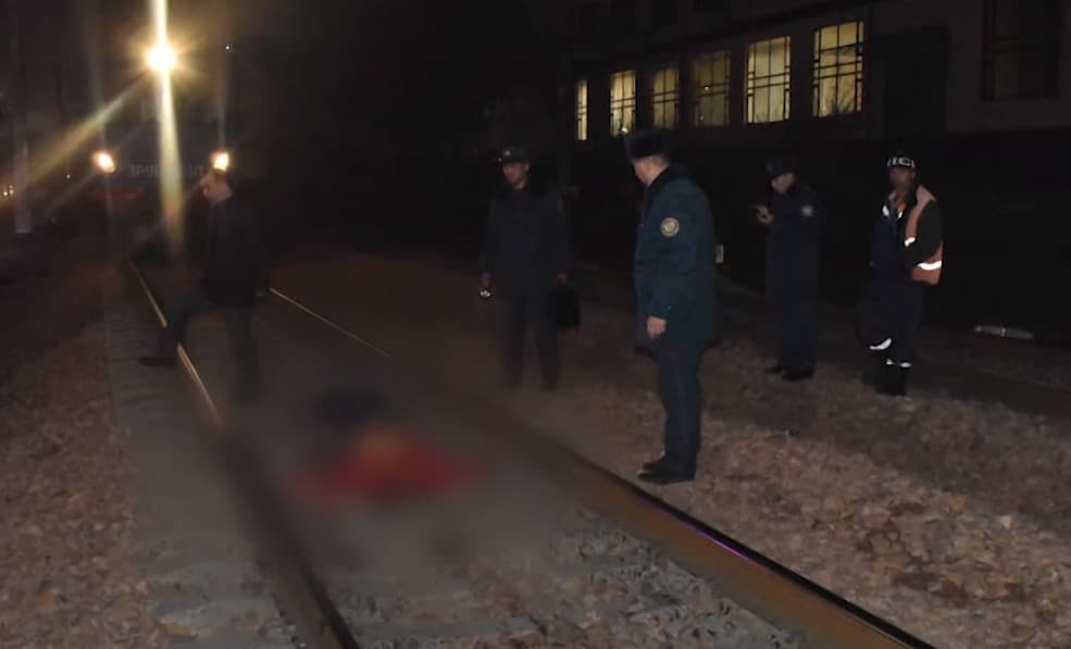 Poyezd urib ketishi tufayli 17 yoshli o‘smir vafot etdi