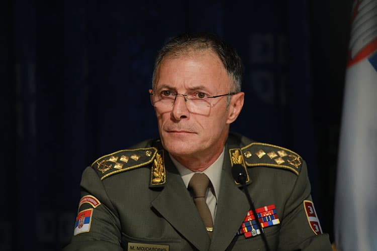 Serbiya Kosovo bilan chegaradagi askarlari soni kamayganini e’lon qildi