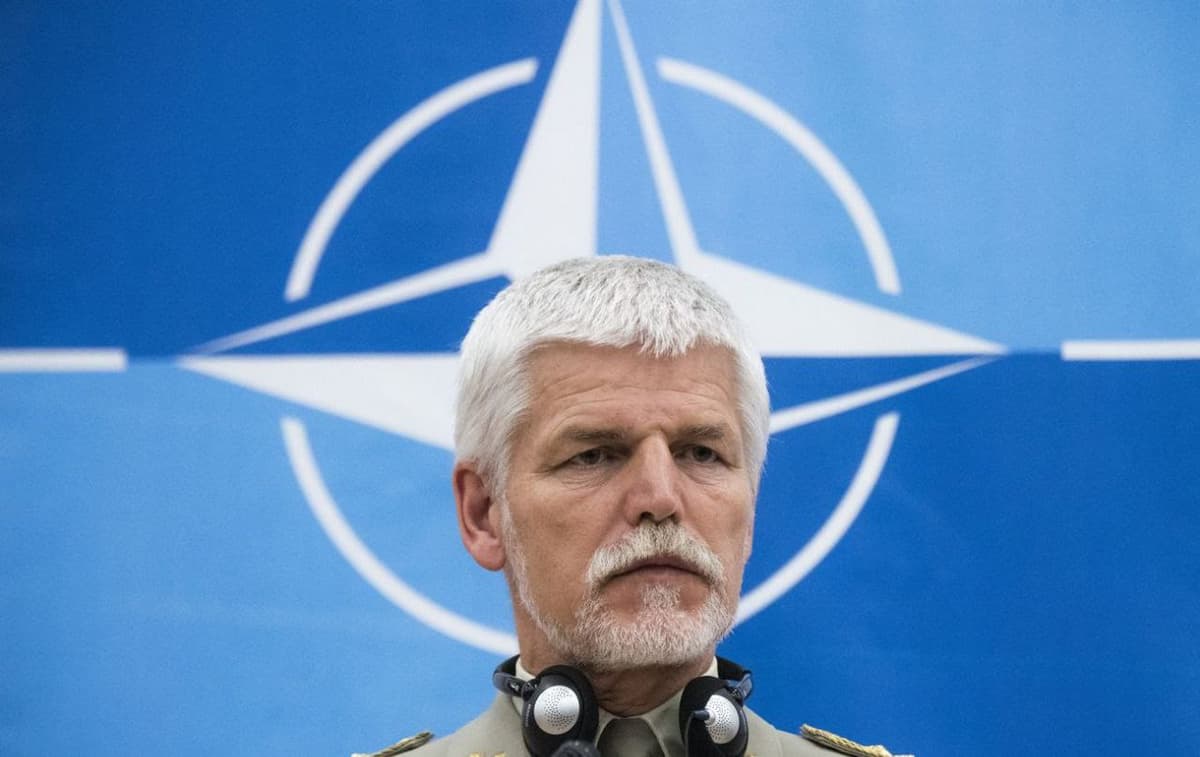 Chexiyadagi saylovlar: Kremlning ashaddiy tanqidchisi bo‘lgan general g‘olib chiqdi