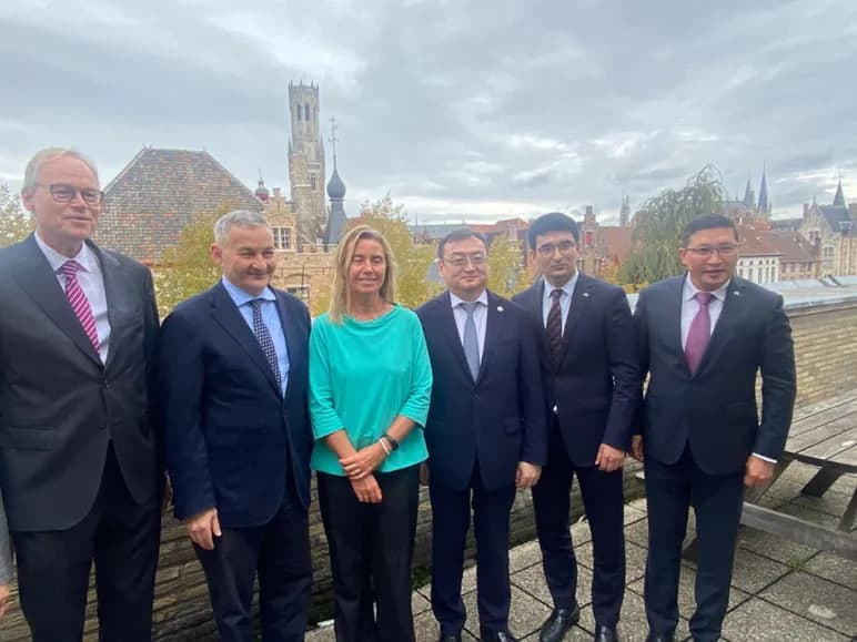 Belgiyada Markaziy Osiyo davlatlari elchilari Federika Mogerini bilan uchrashdi