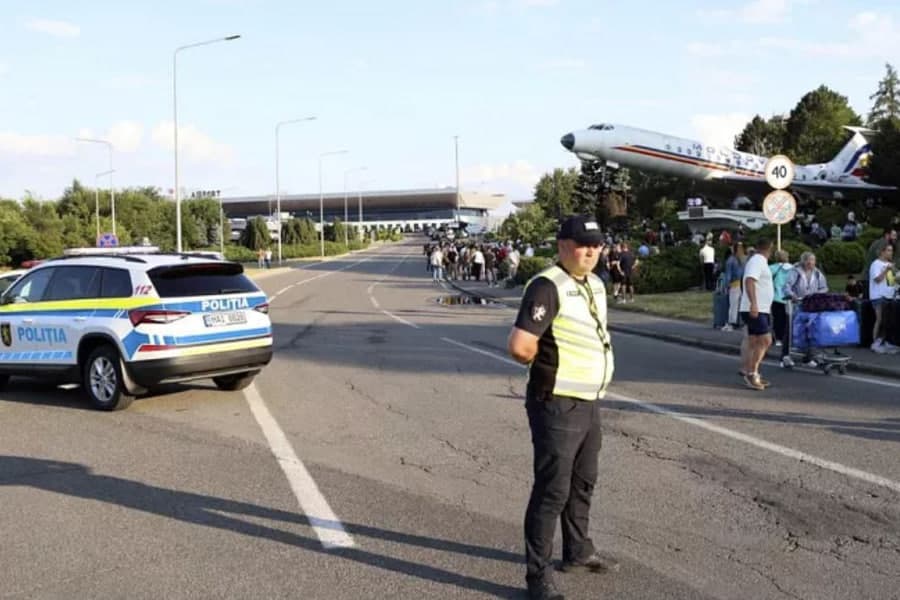 Kishinyov aeroportida to‘pponchadan o‘t ochgan odam Tojikistonda qidiruvda bo‘lgan