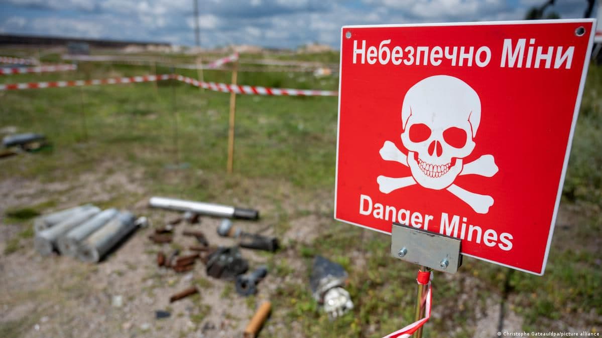 HRW Ukrainada piyoda askarlarga qarshi minalardan foydalanishni qoraladi