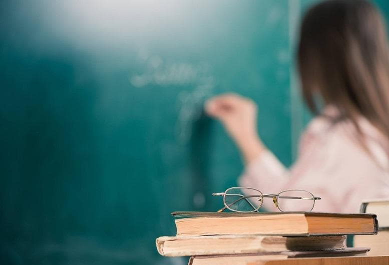 2023/2024 o‘quv yilidan chet tili o‘qituvchilariga B2 darajadagi sertifikat talabi kiritiladi