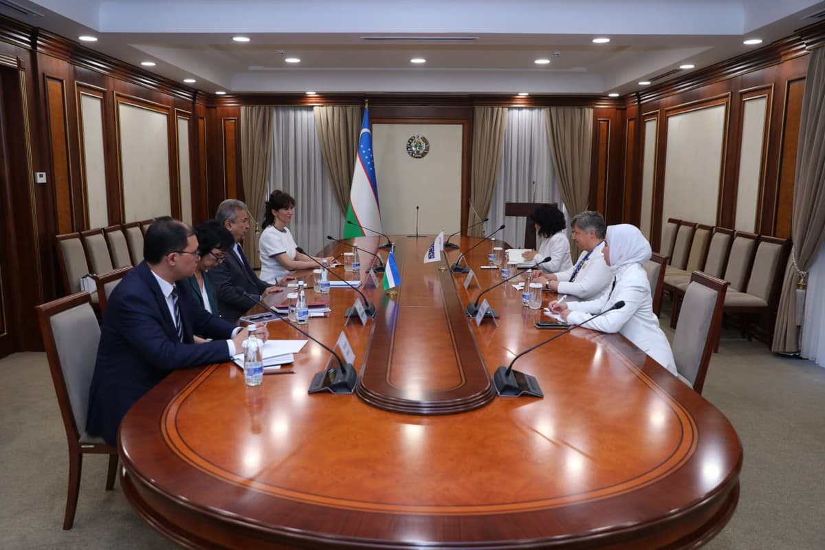 Sodiq Safoyev YeXHT DIIHB saylovni kuzatish missiyasi rahbari bilan uchrashdi